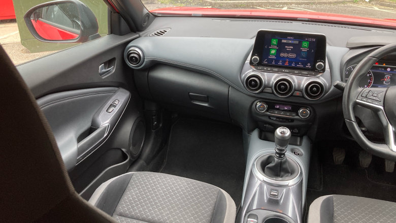 Nissan Juke 1.0 DiG-T 114 N-Connecta 5dr Petrol Hatchback